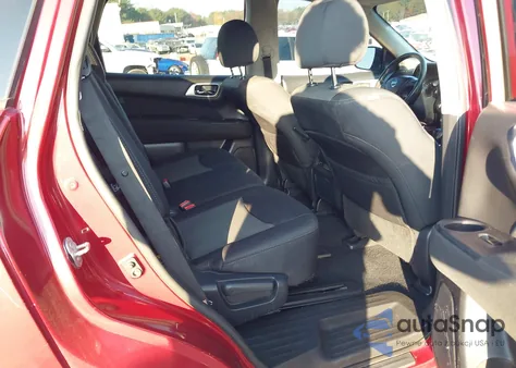 2017 Nissan Pathfinder Platinum/S/Sl/Sv z USA, uszkodzony, nr VIN 5N1DR2MN2HC613493